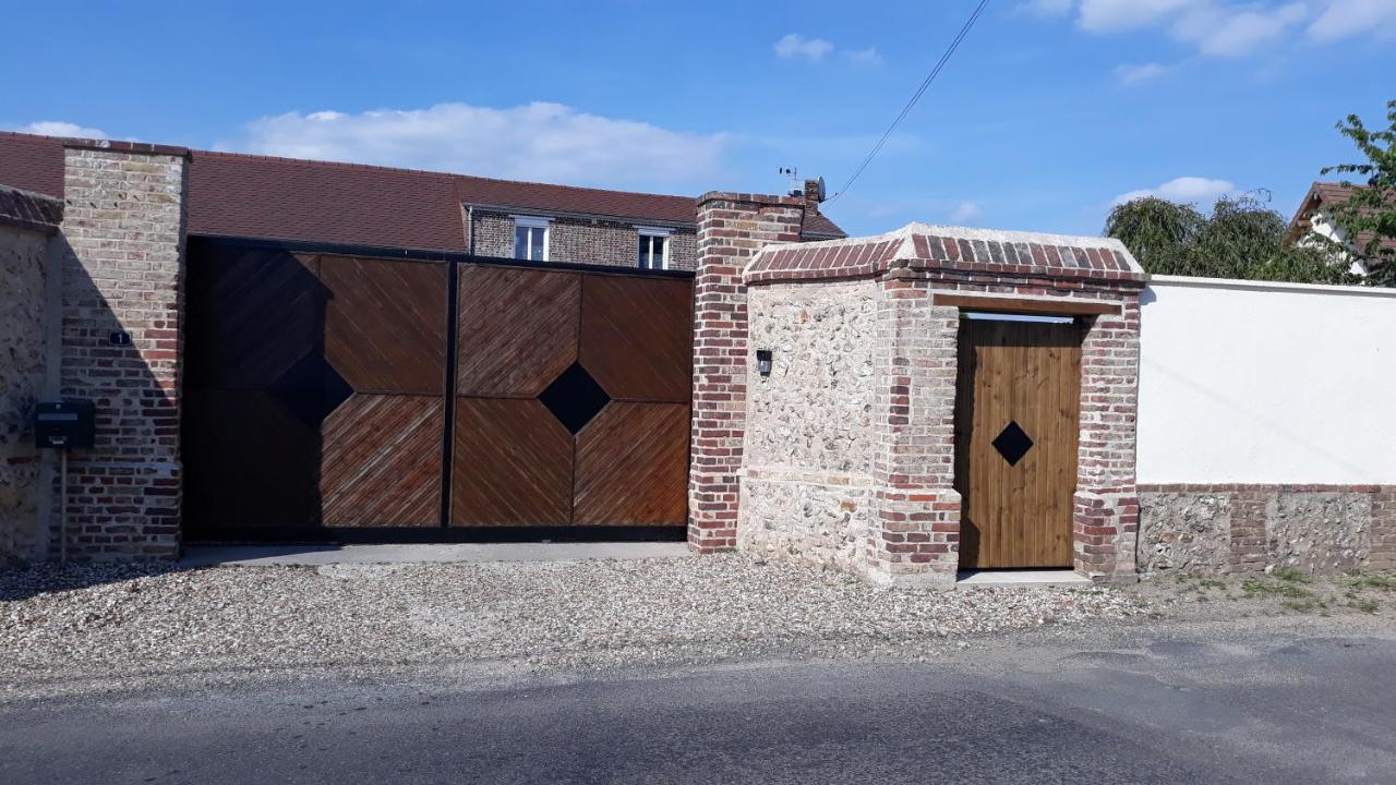 Gite De La Baguelande Les Andelys Esterno foto
